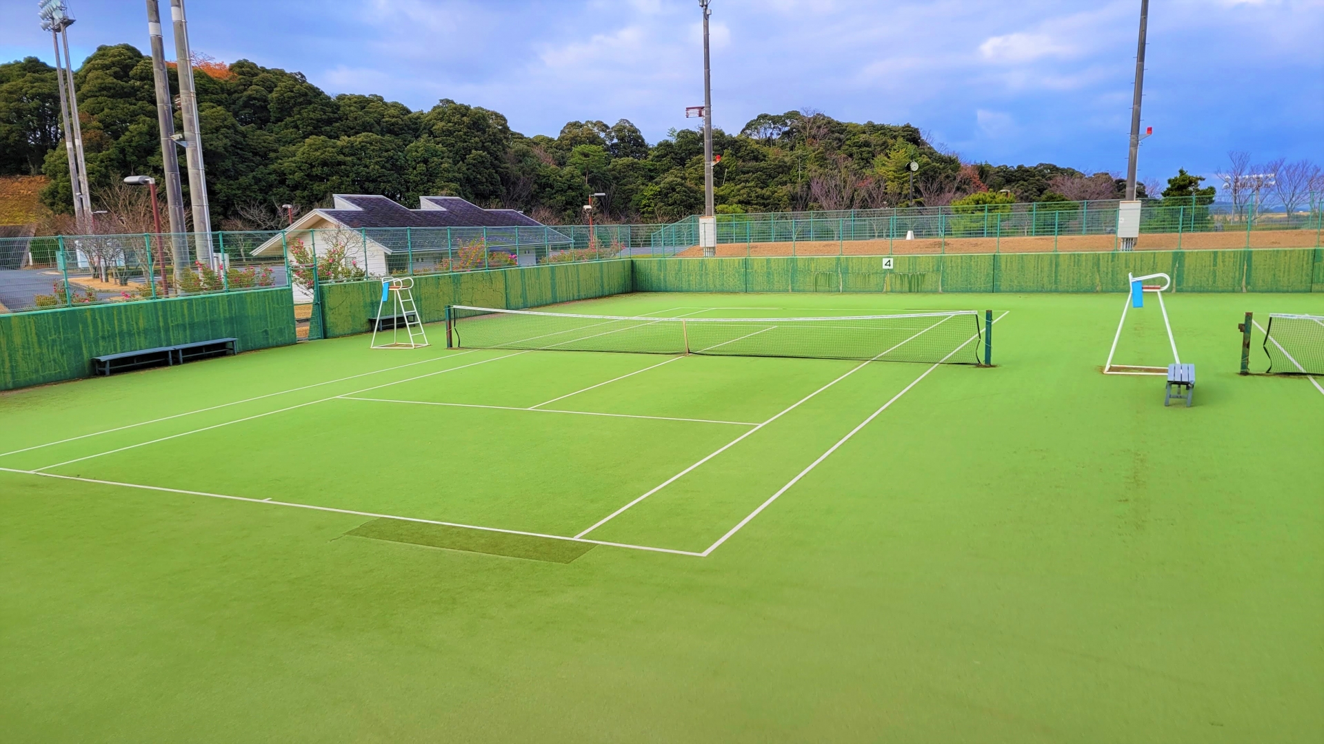 クラブハウスの外観